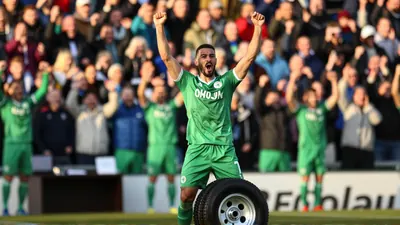 Glentoran kept their European hopes alive as a new defender scored on his debut hours after arriving, with Declan...